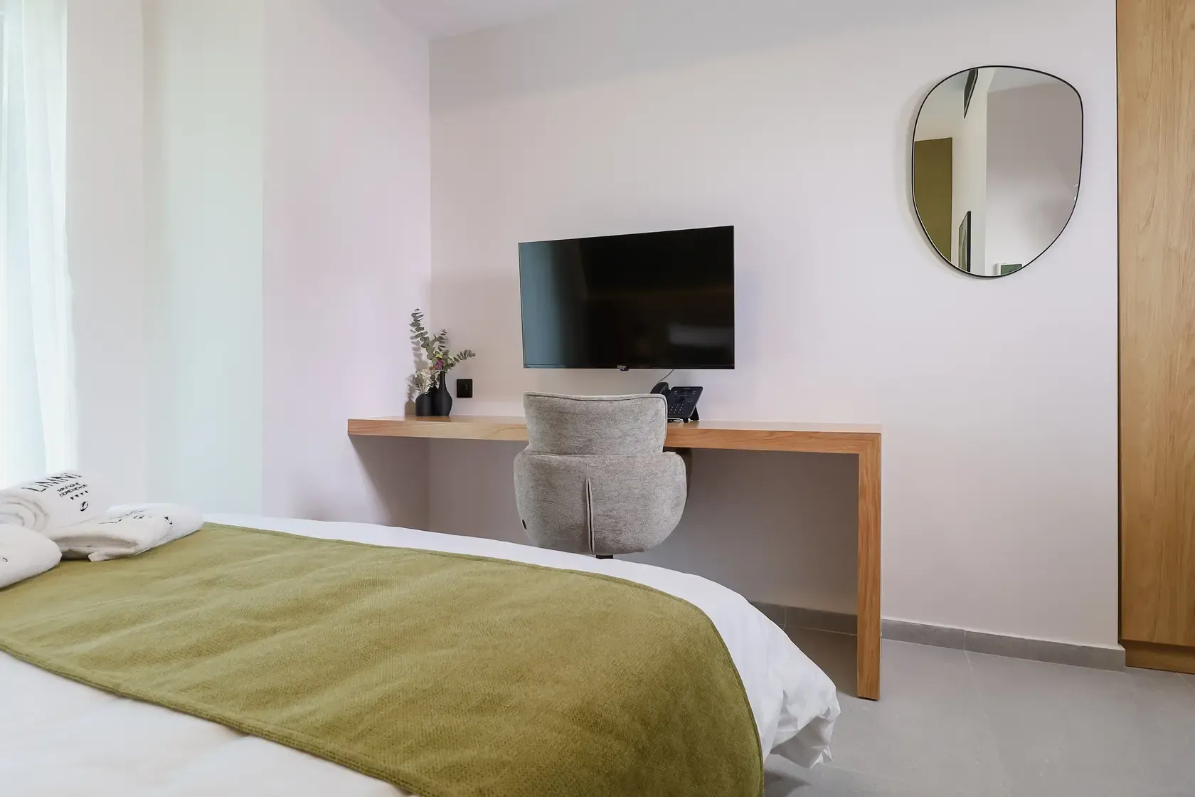 STANDARD DOUBLE ROOM WITH BALCONY